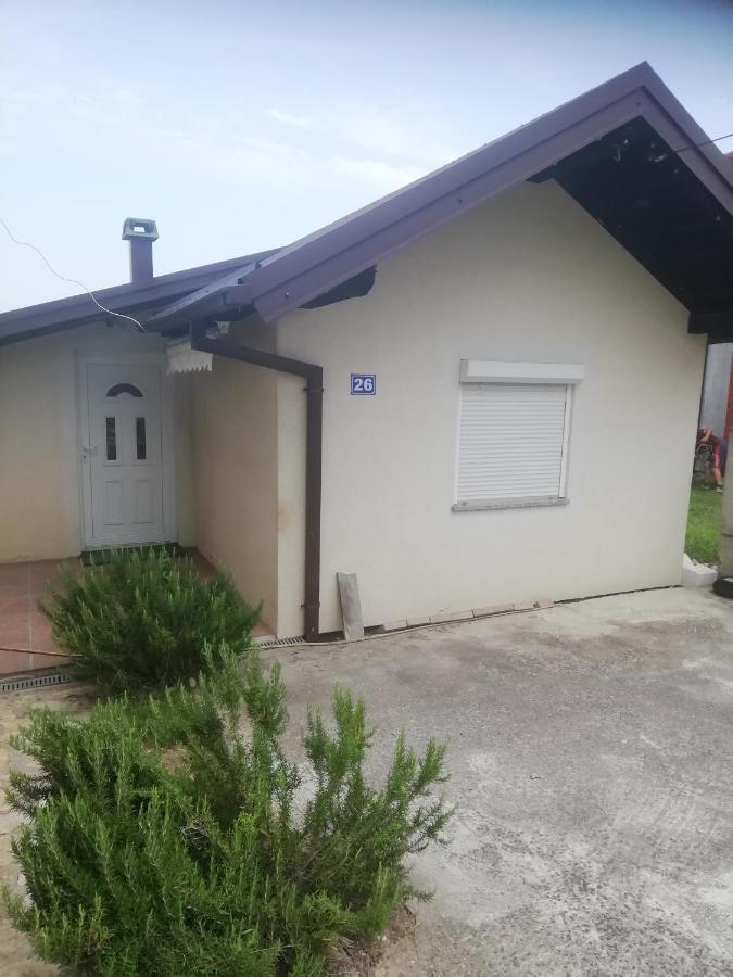 Kuca Za Odmor Sparta Dugo Selo Exterior foto